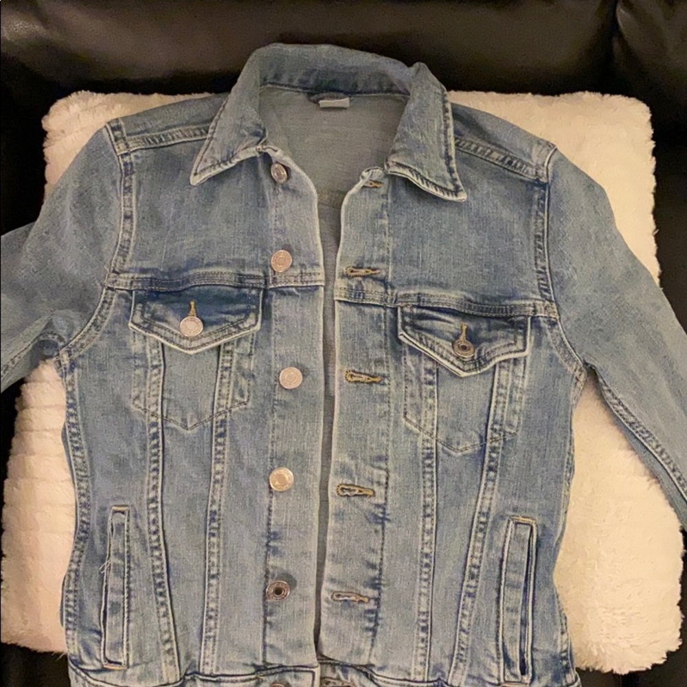Perfect condition denim jacket! 🧥